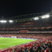 Saka schiet Arsenal na twintig jaar wachten naar Champions League-finale Saka schiet Arsenal na twintig jaar wachten naar Champions League-finale