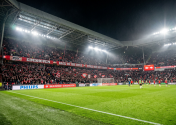 PSV fungeert als scherprechter in seizoensslot: 'FC Twente moet hopen op fantasie-elftal'