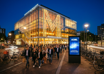 ASML en Muziekgebouw verlengen partnerschap: meer gratis concertkaarten en internationale topacts