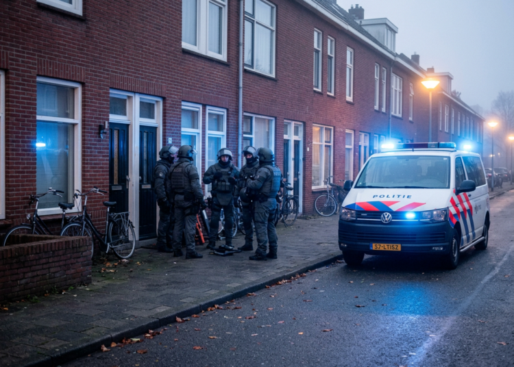 Helmonder (44) in de boeien geslagen voor reeks willekeurige mishandelingen Helmonder (44) in de boeien geslagen voor reeks willekeurige mishandelingen