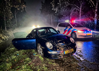 Drie verdachten aangehouden na diefstal en crash van Porsche 911