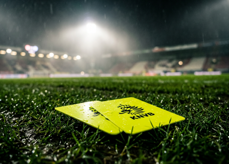 Opmerkelijke KNVB-straf voor Gijs Besselink na play-offs met Willem II