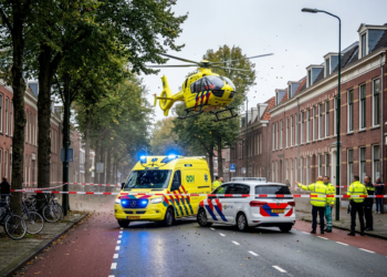 Traumahelikopter gealarmeerd voor zwaar ongeval op Burgemeester van Hoofflaan